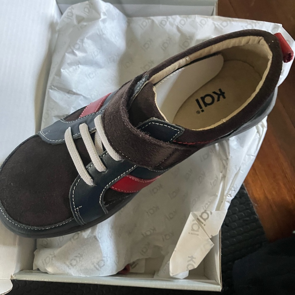 Kai Brown and Red Suede Shoe